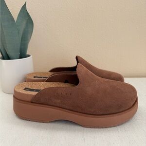 New REEF Vista Skye Tan Suede Cork Insole Wedge Mules